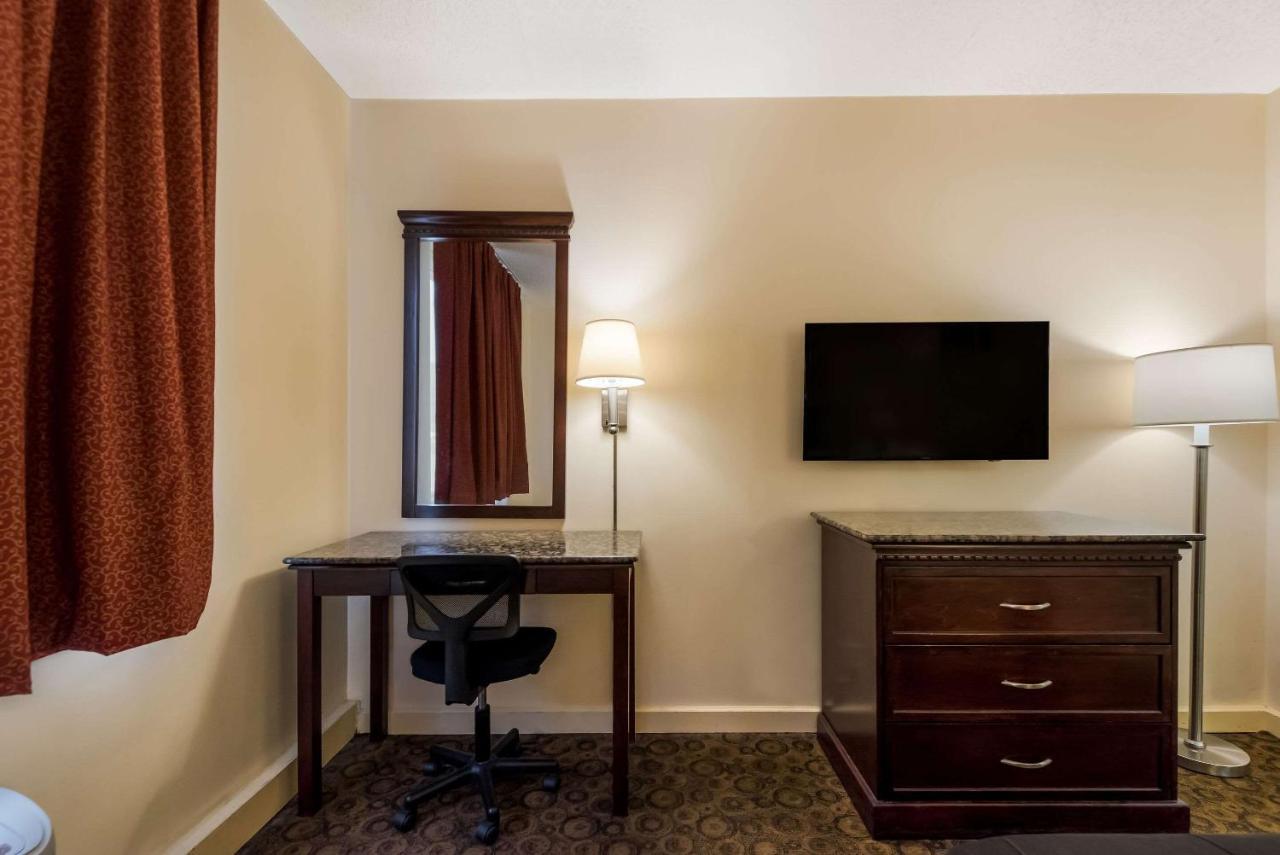 Rodeway Inn Philadelphia Exterior photo