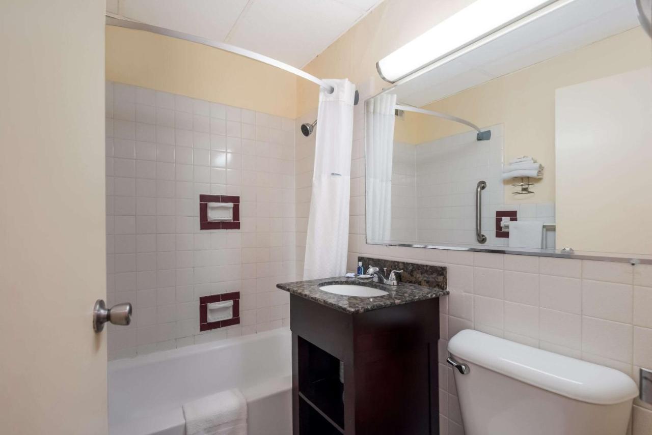 Rodeway Inn Philadelphia Exterior photo